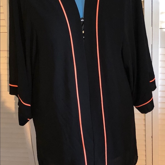 Embroidered Kimono - Picture 2 of 2